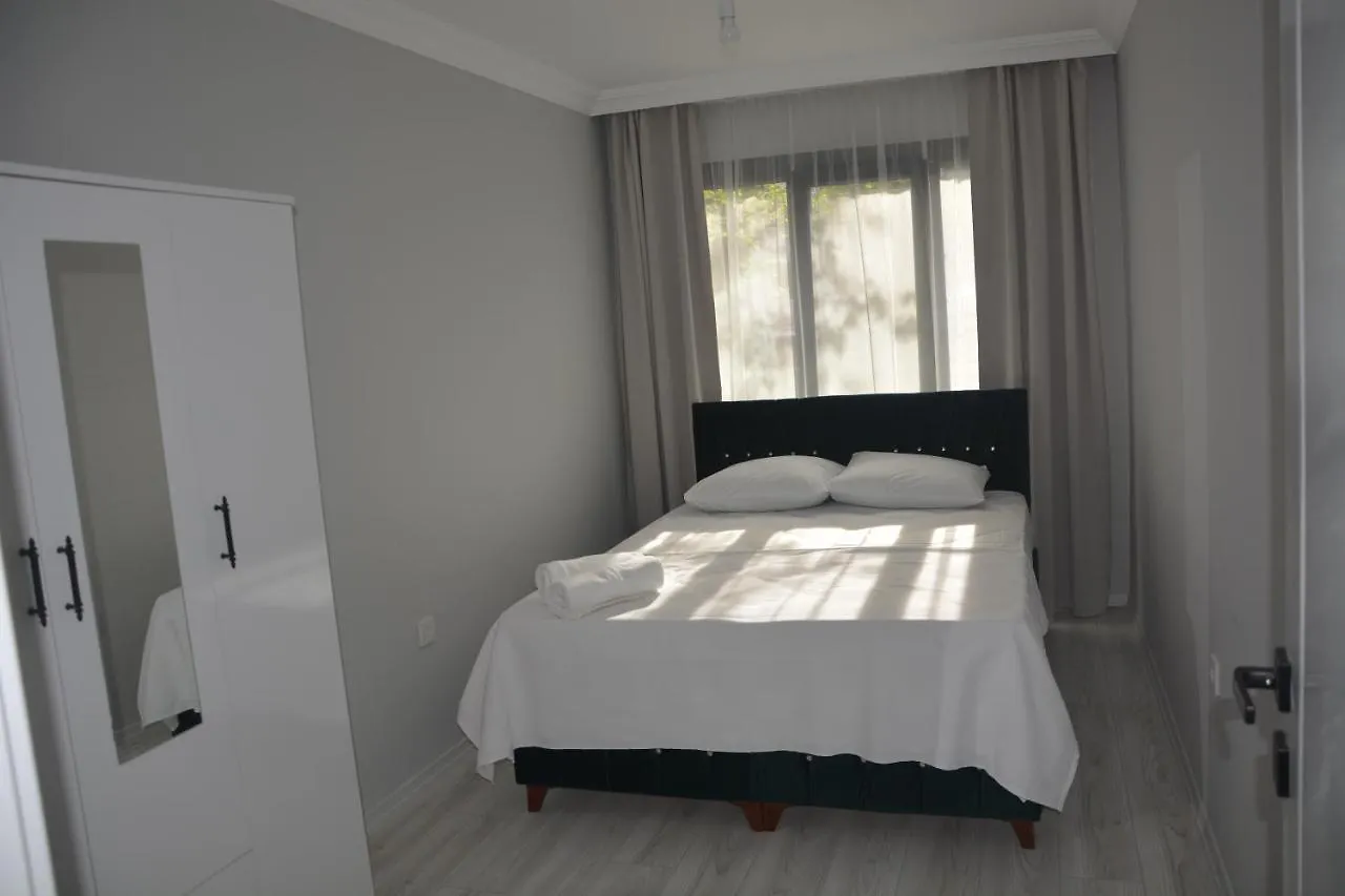ترابزون Loya Apartments 0*,