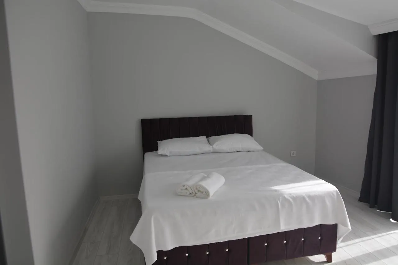 ترابزون Loya Apartments