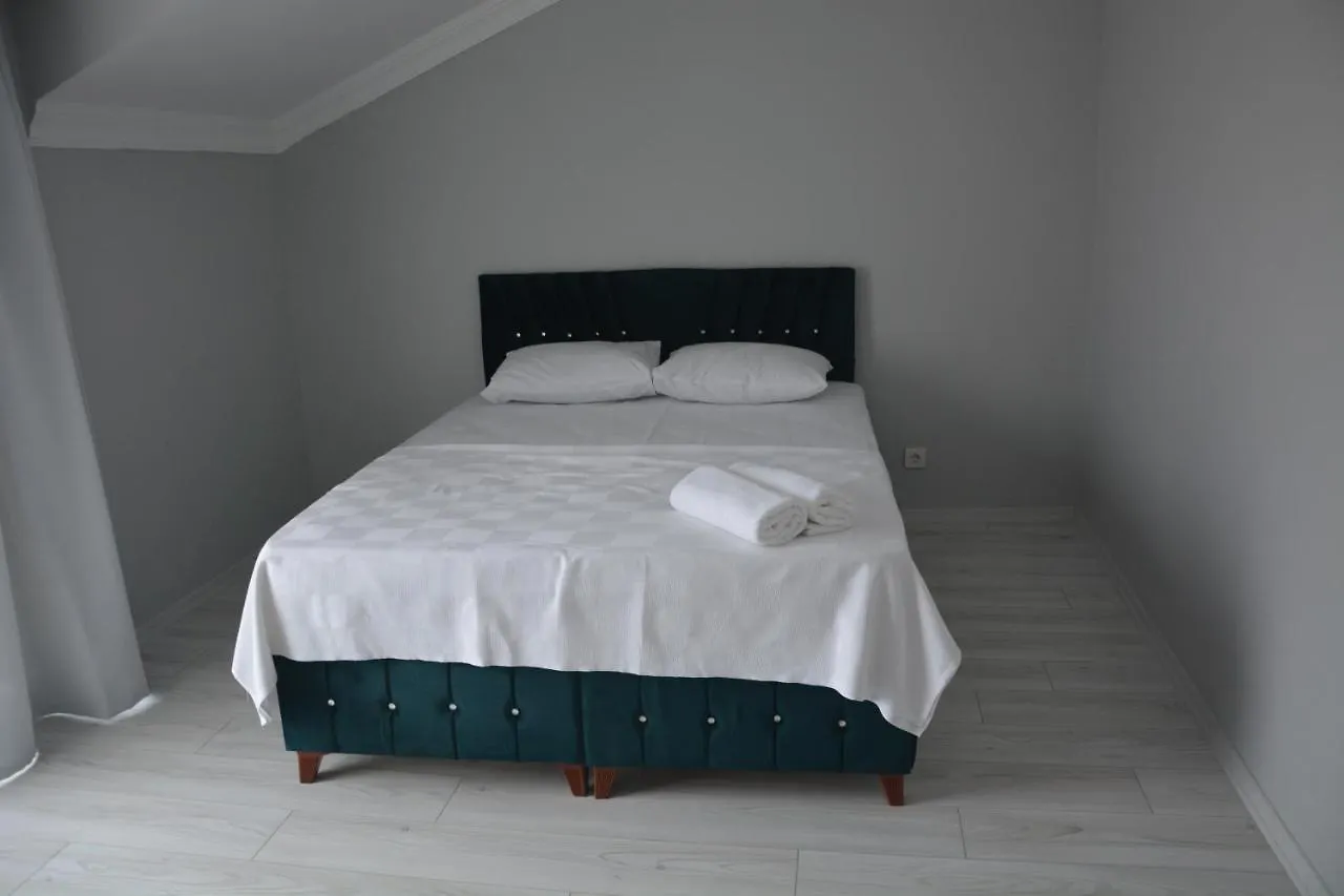 ترابزون Loya Apartments